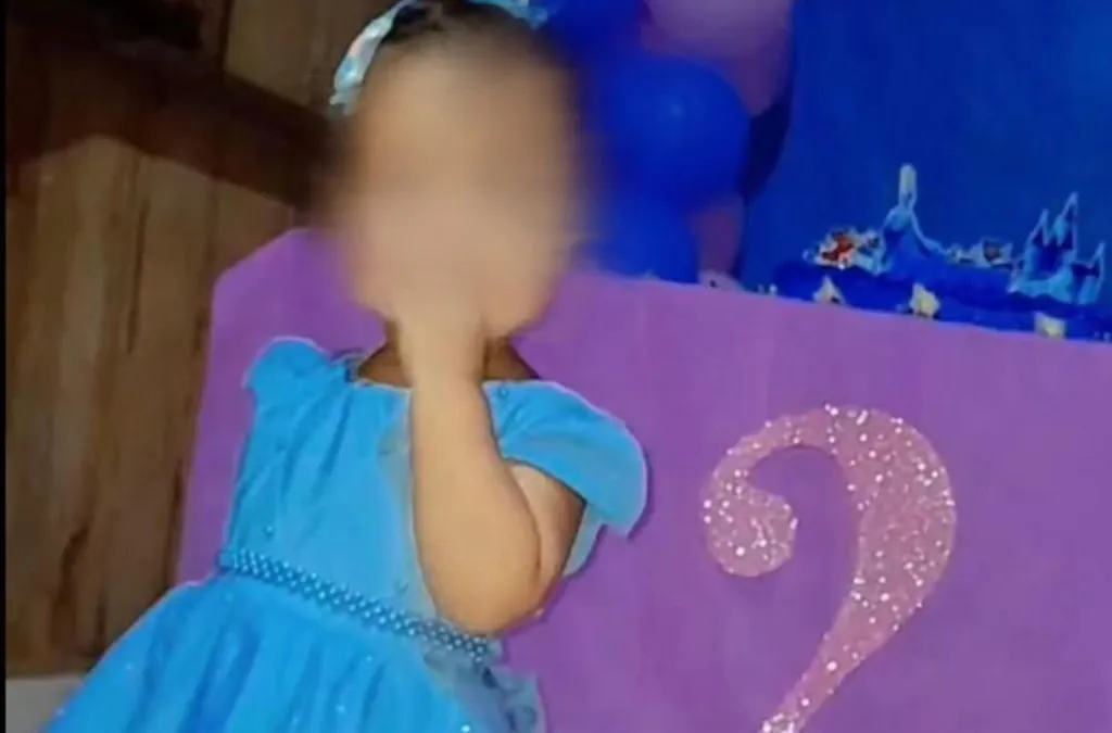 Criança baleada em ataque que matou casal no Acre passa por cirurgia e é levada à UTI