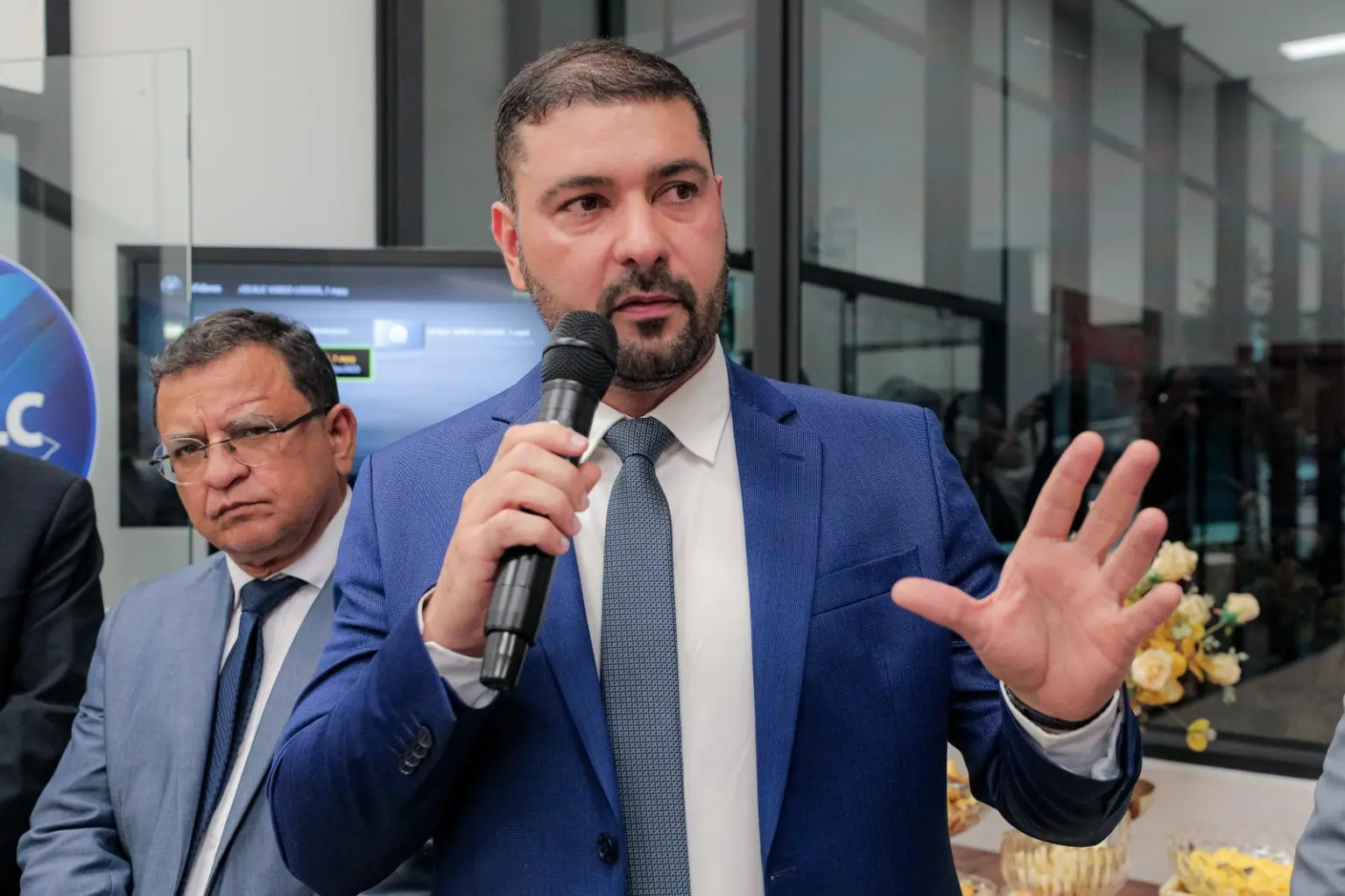 Nicolau Júnior defende política de resultados