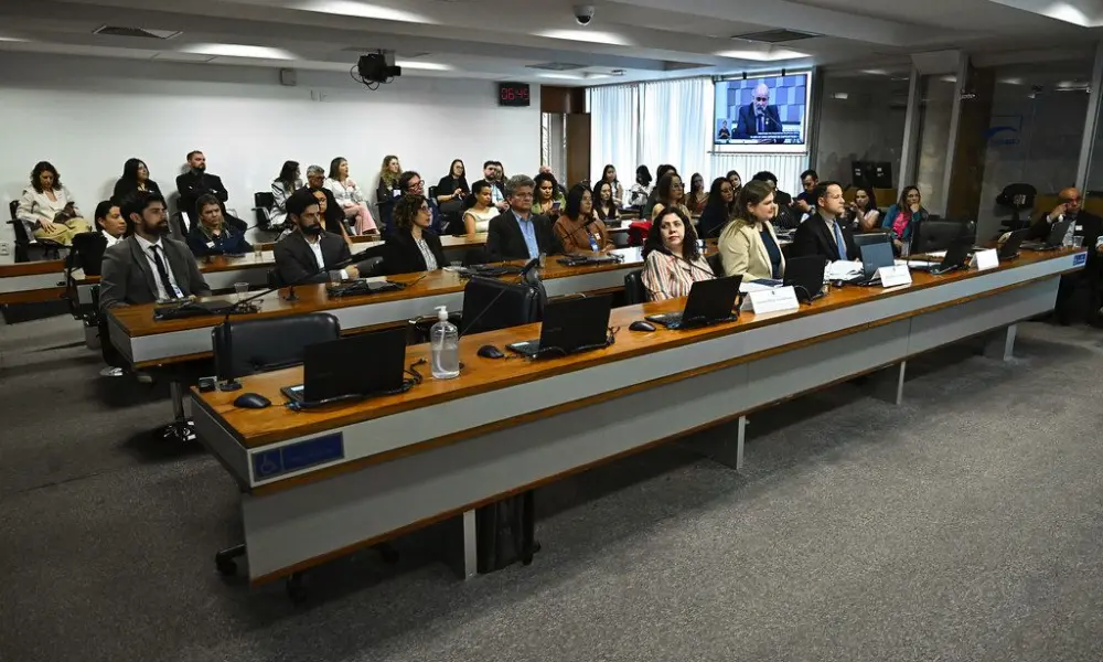 Presidente do OCB/AC participa no Senado sobre 50 anos de cooperativismo