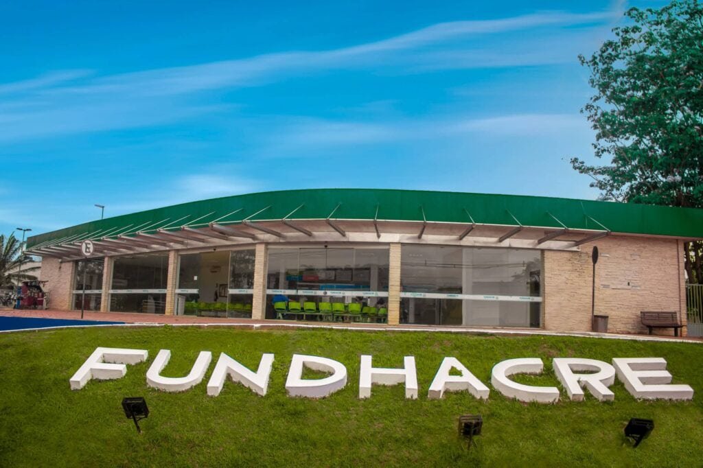 Em Rio Branco, jovem é transferida para a Fundhacre com suspeita de intoxicação por metanol