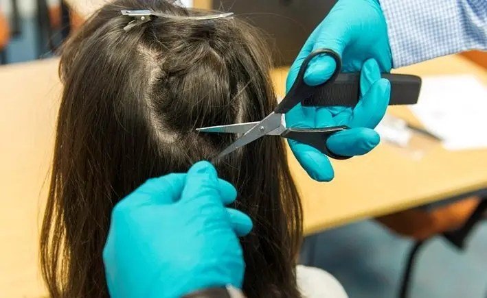 No Acre, mulher ganha indenização após ter cabelo cortado de forma visível durante exame toxicológico