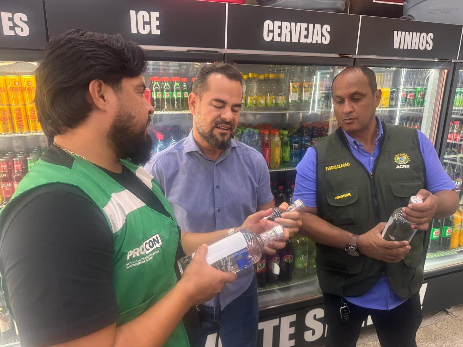 Procon, Ministério Público e Vigilância Sanitária intensificam fiscalização contra bebidas adulteradas