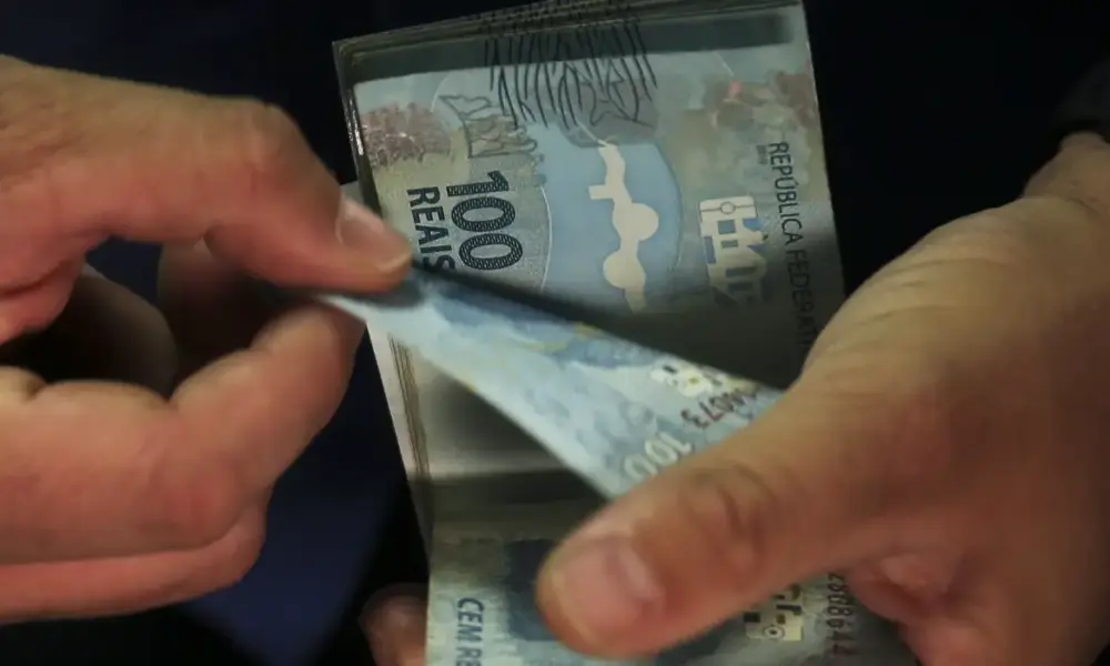 Isenção do IR pode acrescentar R$ 313 por mês ao salário do trabalhador