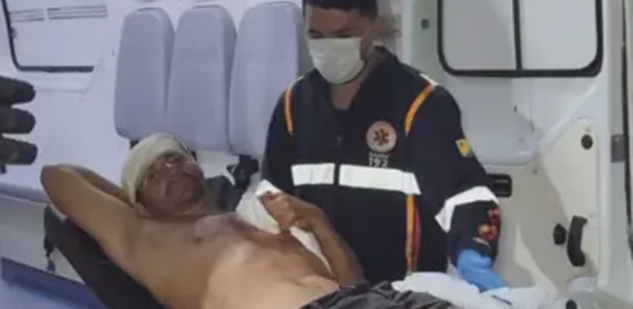 Homem é agredido com barra de ferro durante discussão com namorada