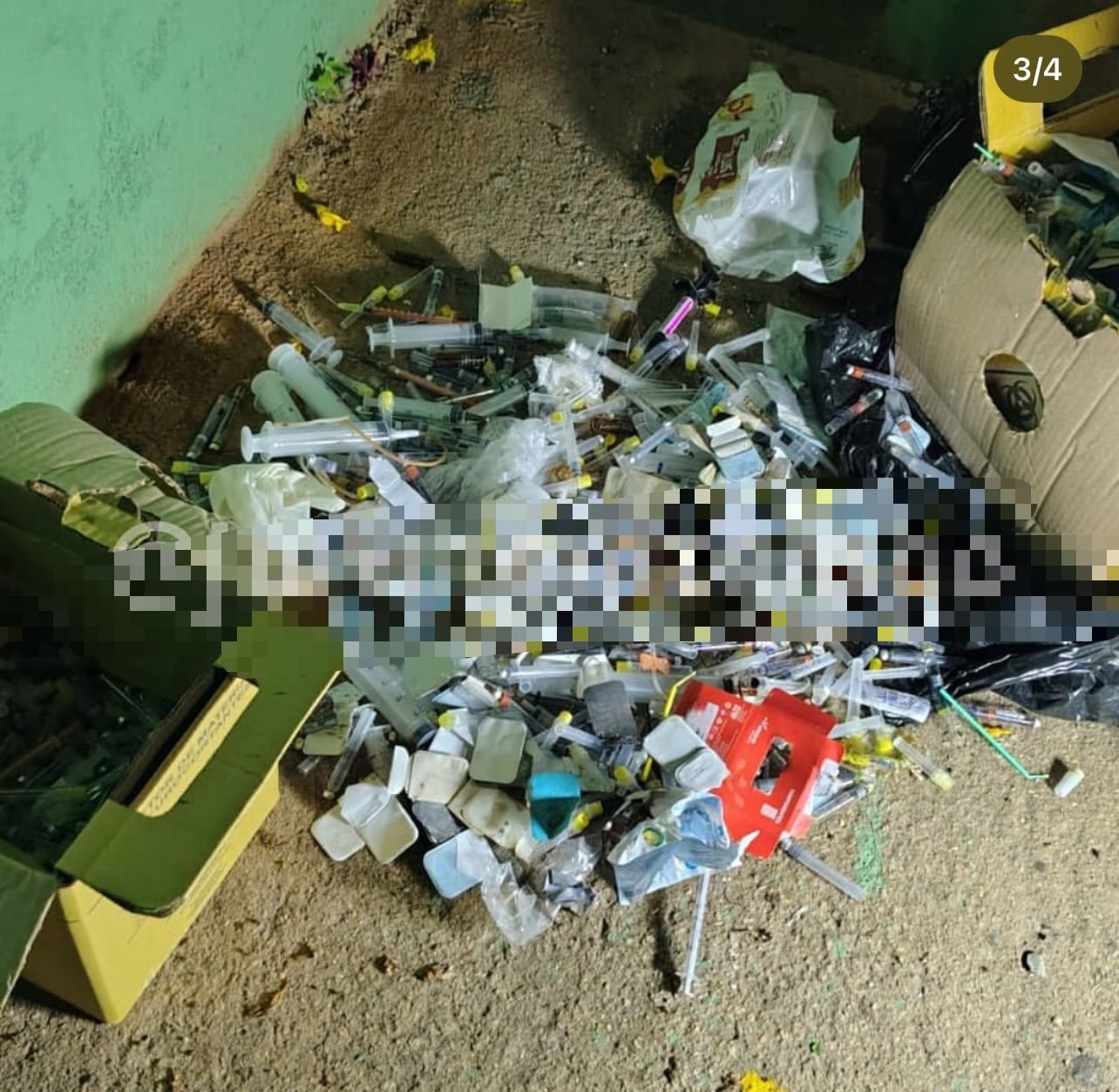 Garis encontram lixo hospitalar descartado irregularmente no bairro Bosque, em Rio Branco