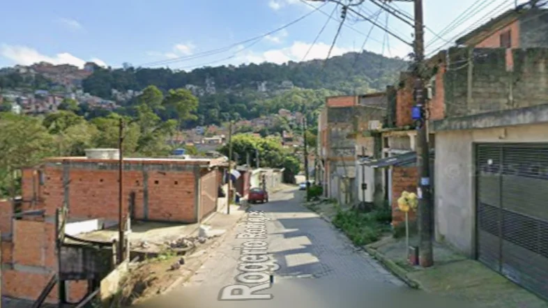 Adolescente morre após levar soco enquanto tentava separar briga de casal