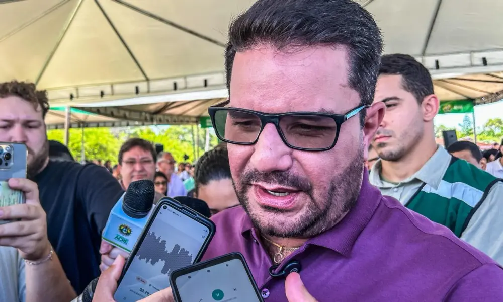 “Como vou me defender se não tenho acesso ao autos”, diz Gladson sobre decisão do STF