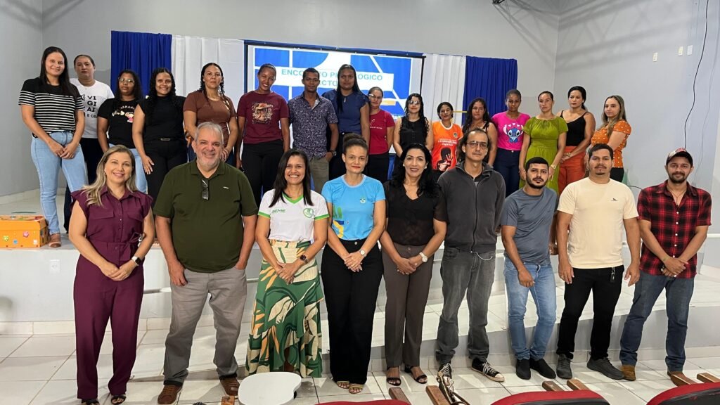 Prefeitura de Rodrigues Alves promove formação do Pacto EJA para fortalecer a educação de jovens e adultos