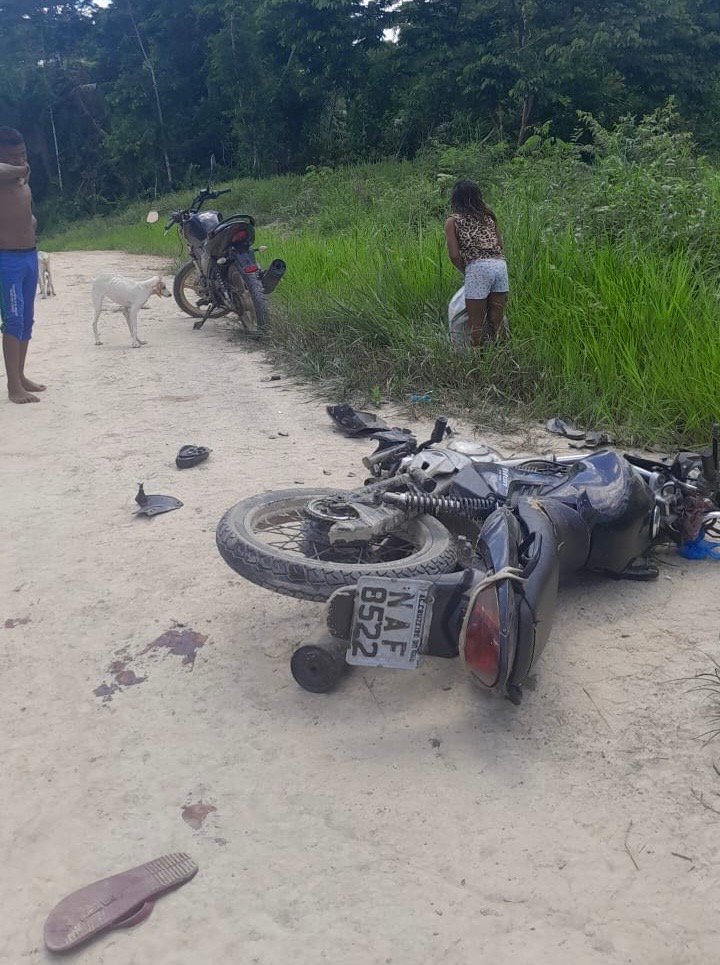 Em Cruzeiro do Sul : Acidente grave no Ramal do Monteiro mobiliza moradores para resgate improvisado