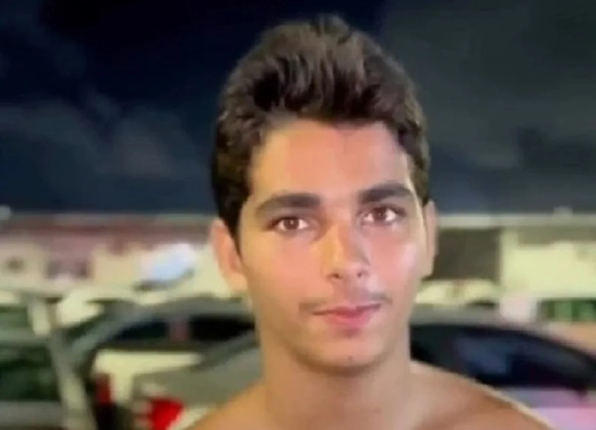 Morto por leoa, Vaqueirinho foi enterrado na presença de 2 familiares