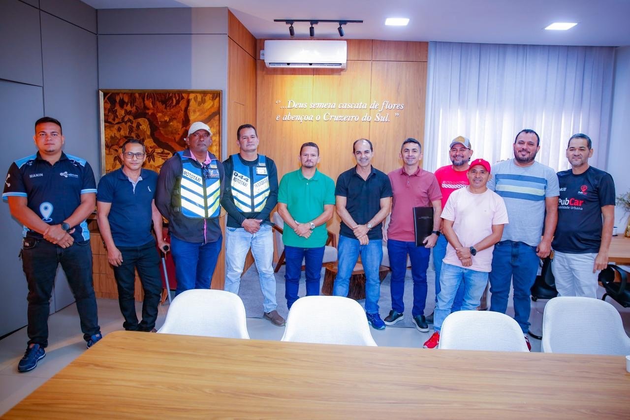 Prefeitura de Cruzeiro do Sul renova isenção de permissão para categorias do transporte