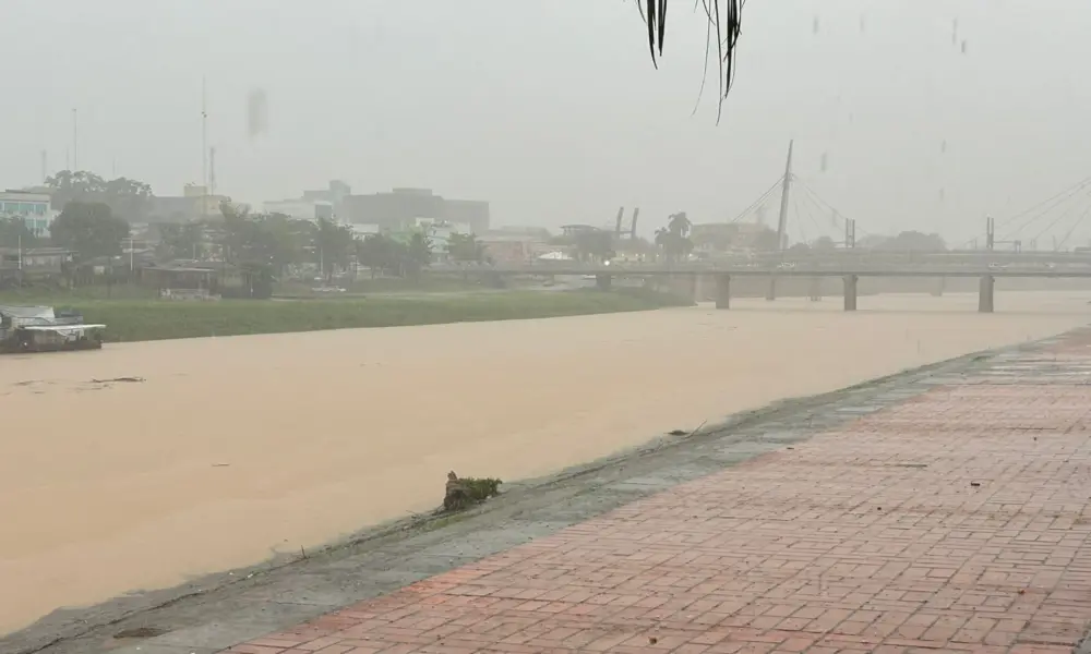 Rio Branco e Cruzeiro do Sul tem alerta de possibilidade de inundação e enxurradas