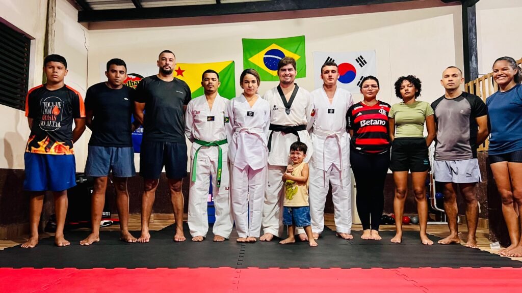 Projeto “Passos de Campeão” oferece aulas gratuitas de Taekwondo em Cruzeiro do Sul