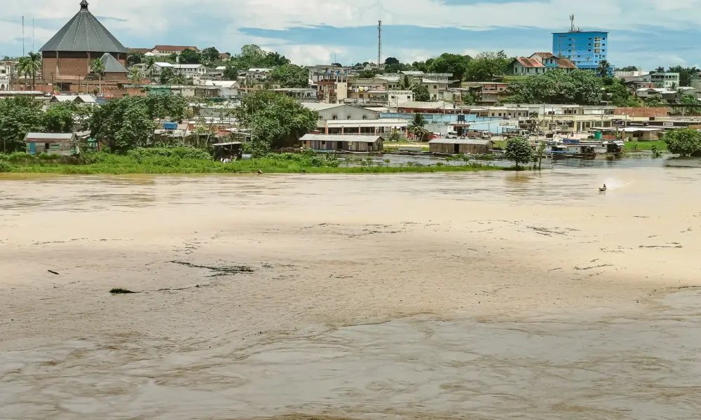 Em Cruzeiro do Sul, Rio Juruá já recua e ‘alivia’ áreas afetadas