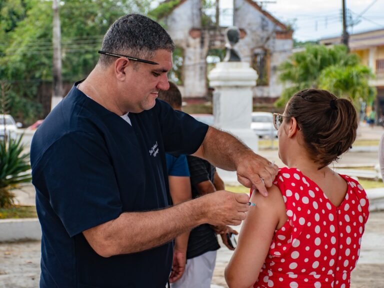 Prefeitura de Cruzeiro do Sul intensifica campanha de vacinação contra doenças respiratórias
