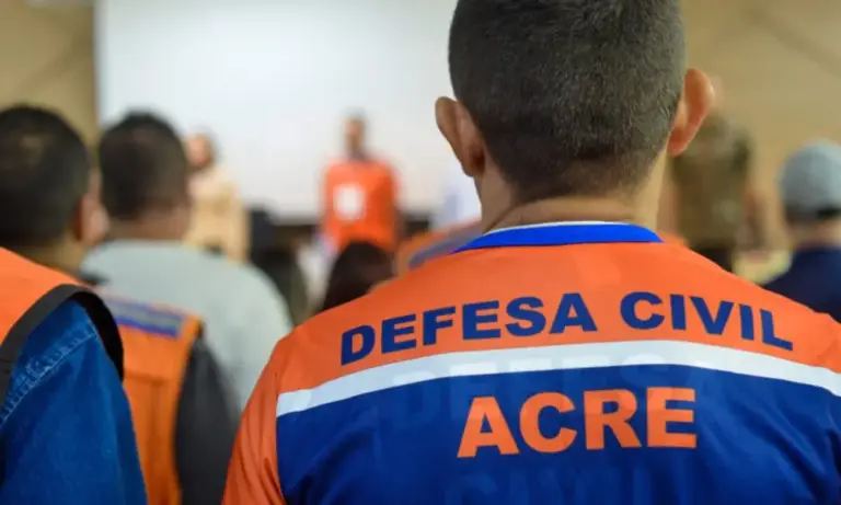 Defesa Civil monitora Rio Juruá após nível ultrapassar cota de transbordo em Cruzeiro do Sul