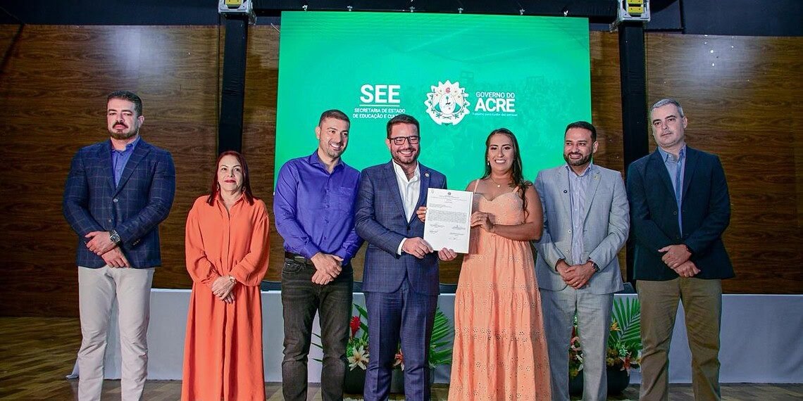 Mais de 570 novos servidores da Educação tomam posse no Acre