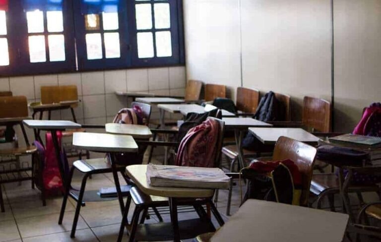 Confusão entre alunos termina com envolvidos conduzidos à delegacia em escola de Cruzeiro do Sul