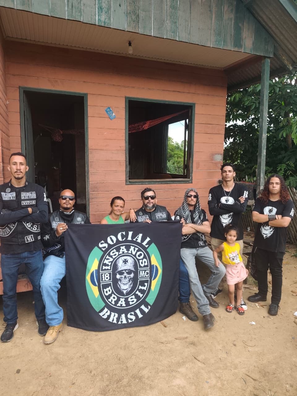 Solidariedade sobre duas rodas: INSANOS MOTO CLUBE leva ajuda e esperança a família de Mâncio Lima