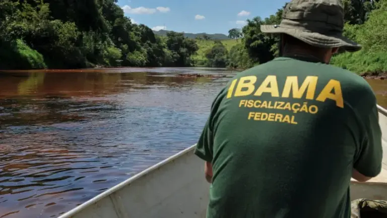 Ibama apreende 67 redes e aplica multas em operação contra pesca ilegal no Acre