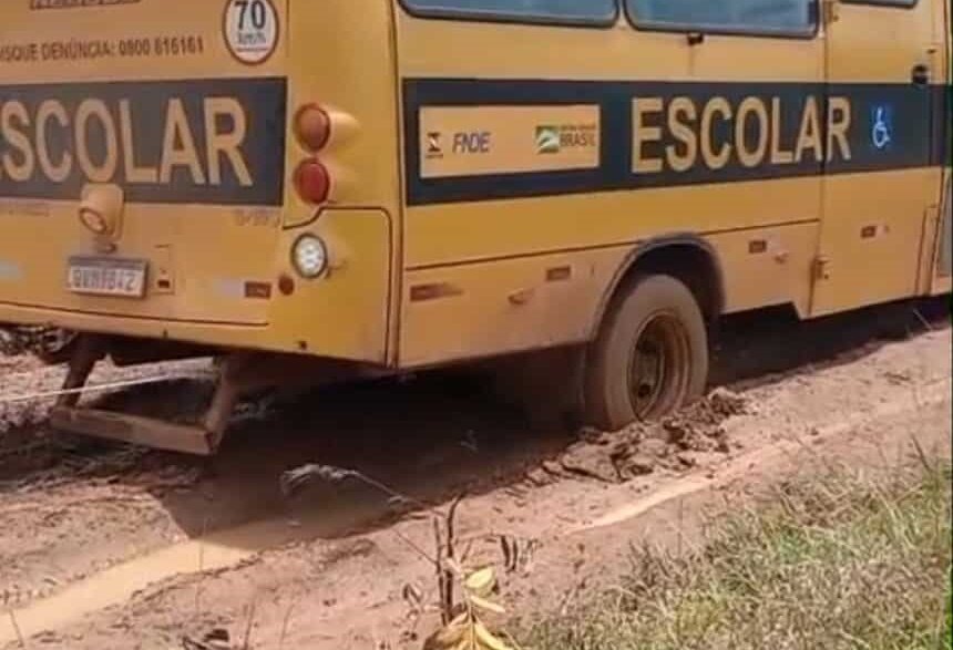 Alunos ficam sem estudar por causa dos ramais no interior do Acre
