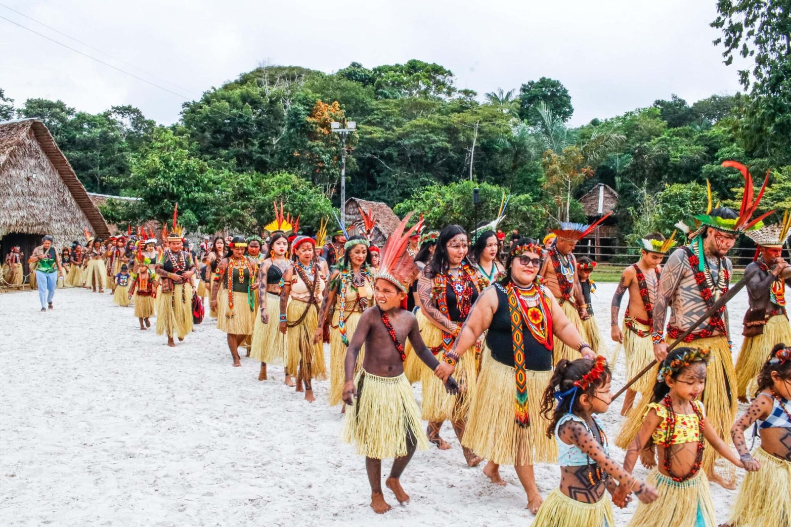 PUYANAWAS REALIZAM FESTA NO DIA DOS POVOS INDÍGENAS EM MÂNCIO LIMA