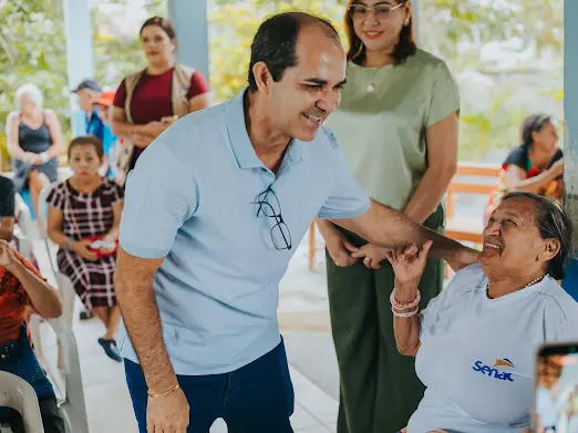 Zequinha Lima celebra Páscoa no Centro do Idoso e anuncia obras no local