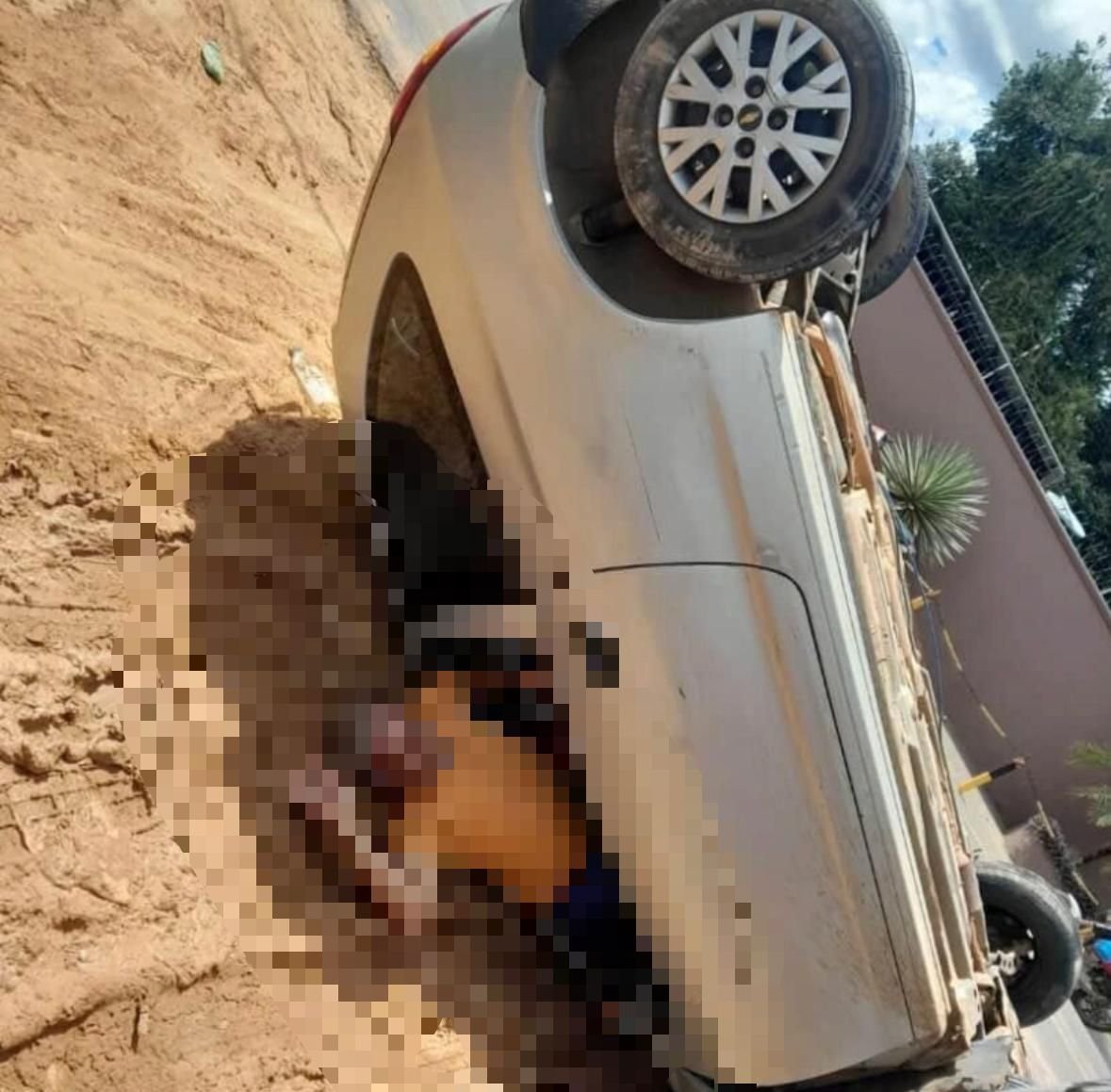 Idoso fica ferido após carro capotar em Guajará, no Amazonas