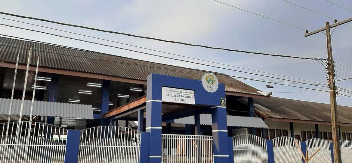 Rede estadual retoma aulas após ataques em escola no Acre