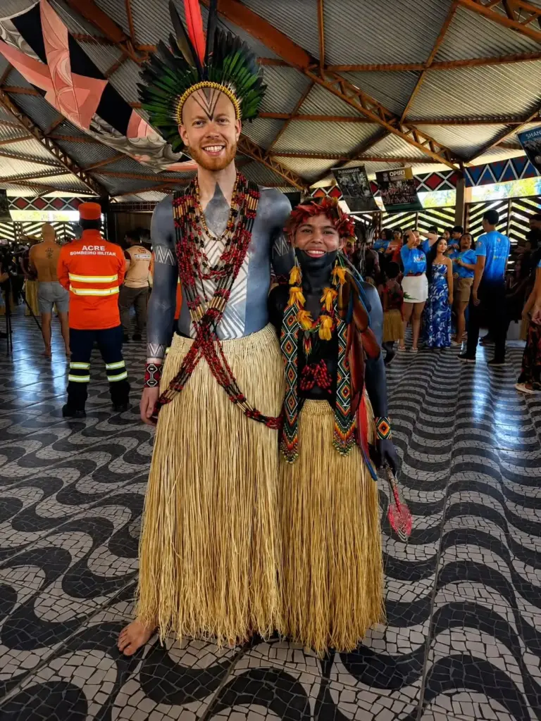 Festival Atsa Puyanawa celebra cultura indígena e reúne visitantes do Brasil e do mundo em Mâncio Lima
