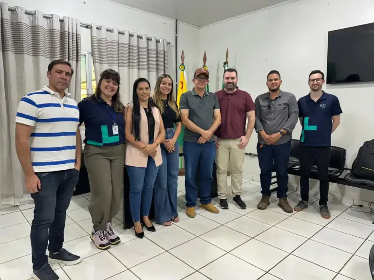 Salatiel Magalhães recebe equipe para início dos estudos da ponte sobre o Rio Juruá