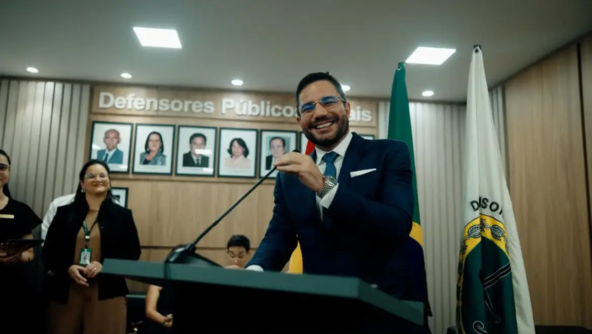 Gladson é homenageado pelos 25 anos da Defensoria Pública do Acre