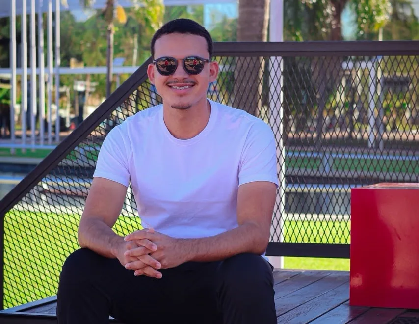 Do ramal às redes sociais: jovem acreano transforma criatividade e empreendedorismo em oportunidades