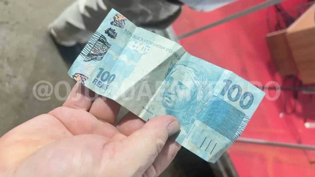 Comerciantes da Expoacre relatam prejuízos após receberem notas falsas durante movimentação no parque
