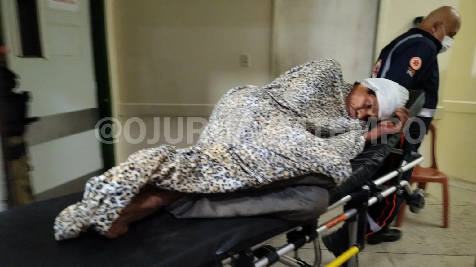 Homem é espancado por criminosos após ser acusado de furto