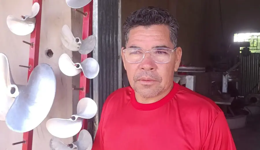 Chico do Corró mantém tradição familiar na produção de palhetas e atende clientes no Acre e até no exterior