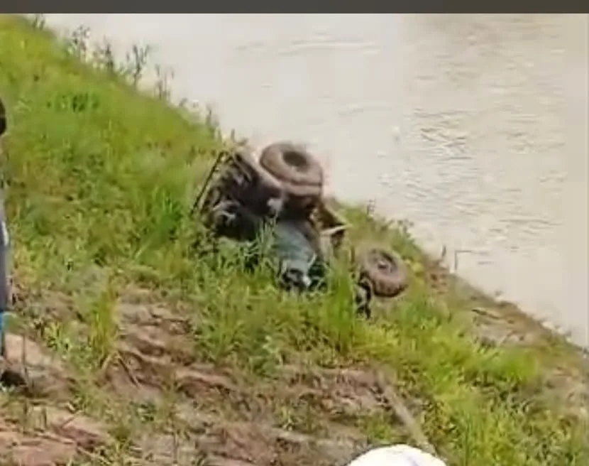 Homem fica ferido após quadriciclo cair de barranco em aldeia de Feijó