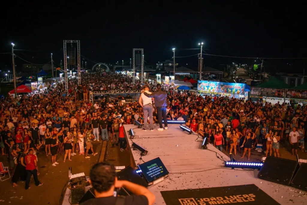 Festival do Açaí 2026 inicia com grande público e muita animação em Feijó