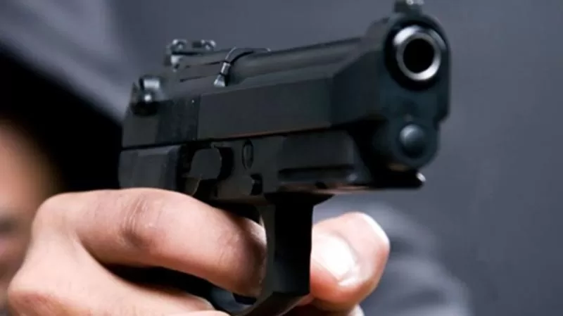Homem é preso após efetuar disparos contra vítima no bairro Cruzeirinho