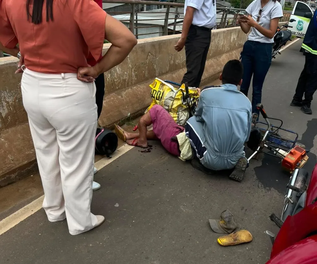 Ciclista fica ferido após ser atingido por veículo na Ponte da União, em Cruzeiro do Sul