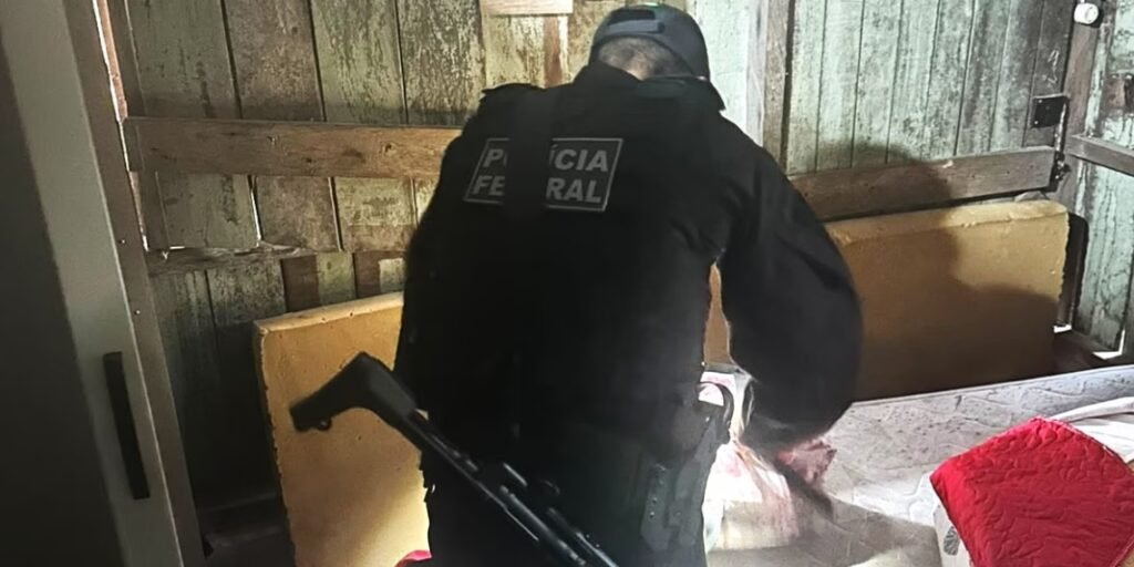 Polícia Federal prende quatro suspeitos em operação contra tráfico internacional de drogas no Acre
