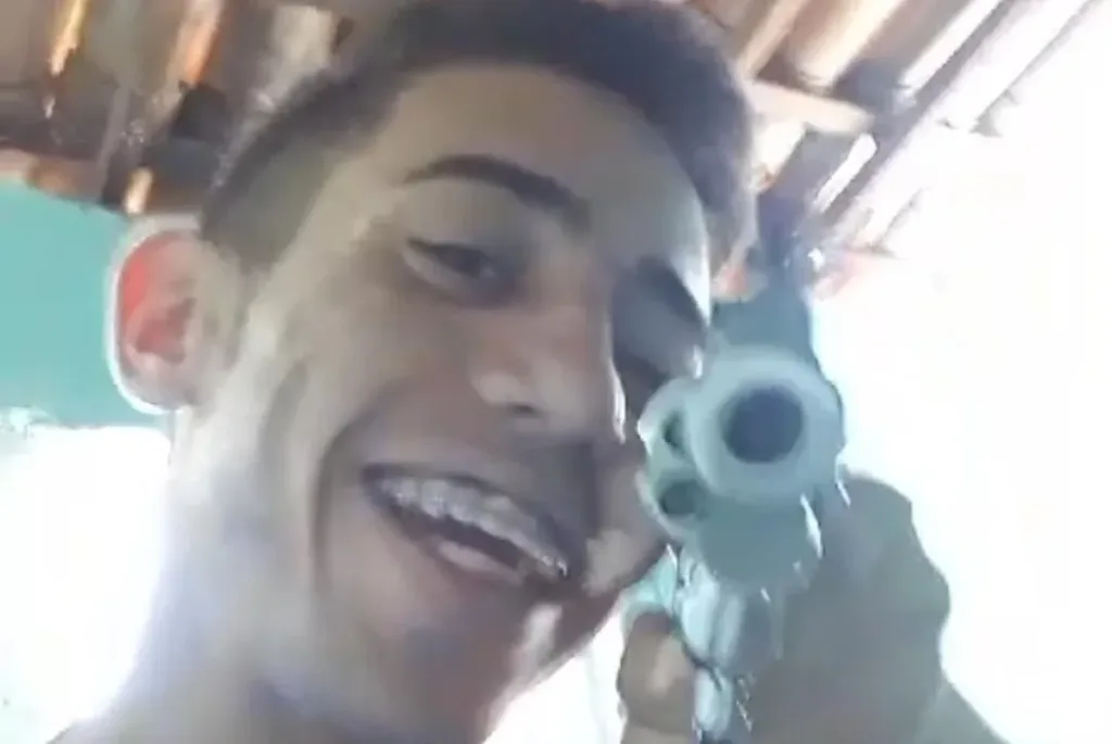Foragido por morte de policial na Paraíba morre em confronto com policiais no Acre