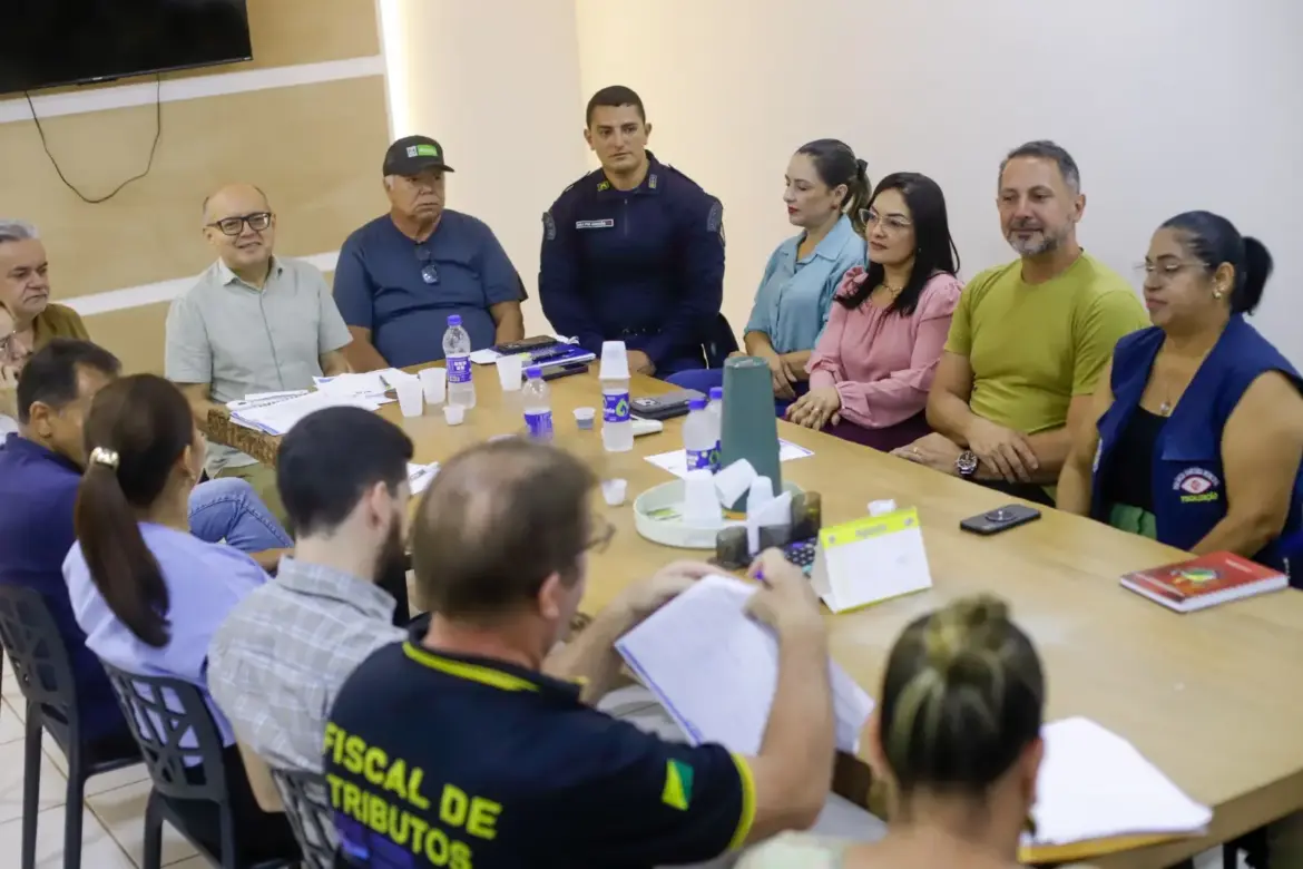 Prefeitura realiza reunião de planejamento do Festival da Farinha com forças de segurança pública