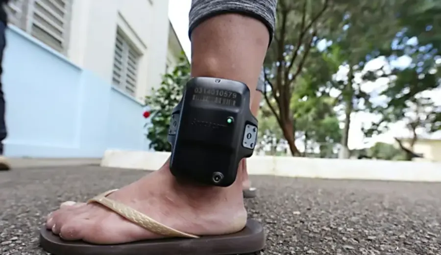 Monitorado ataca policiais após furtar moto e é preso no Acre