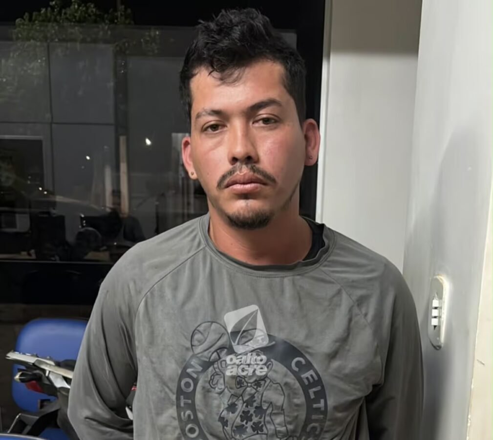 Boliviano é detido com simulacro e moto sem placa no interior do Acre