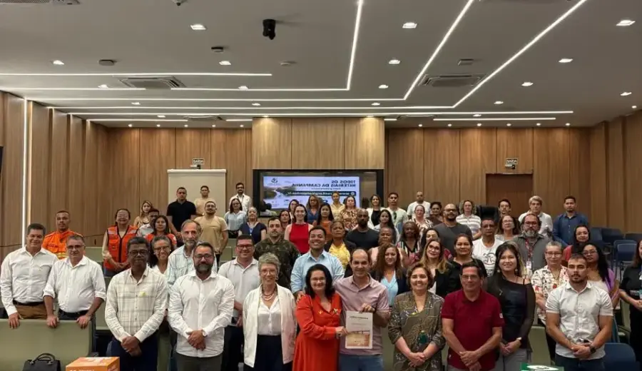 Prefeito de Cruzeiro do Sul e presidente da AMAC Zequinha Lima participa de agenda sobre mudanças climáticas no Acre
