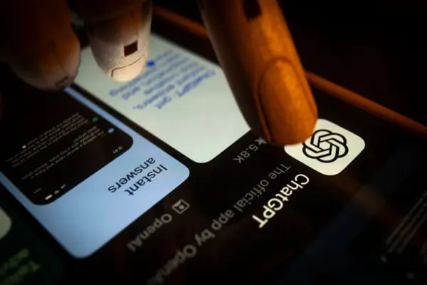 ChatGPT fica fora do ar e instabilidade global afeta milhões de usuários