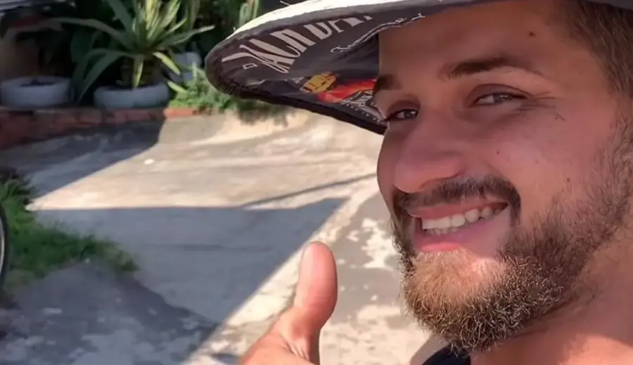 “Empreender é o caminho da liberdade”, diz cruzeirense que trocou marcenaria por carrinho de pipoca