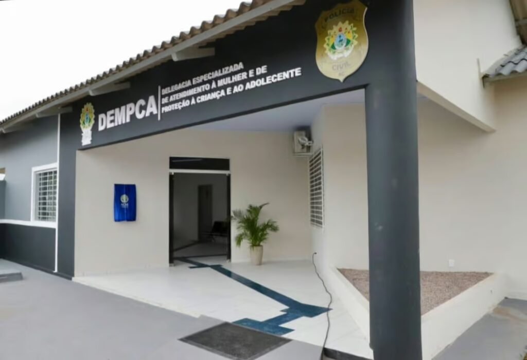 Mulher é presa após agredir esposa em Cruzeiro do Sul