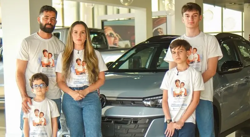 Família anuncia rifa de carro para bancar tratamento de irmãos acreanos com doença rara